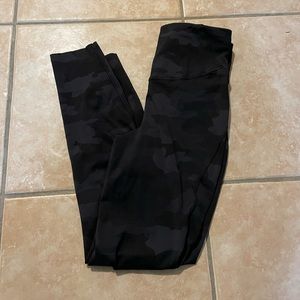 High rise Lululemon deep coal camo leggings